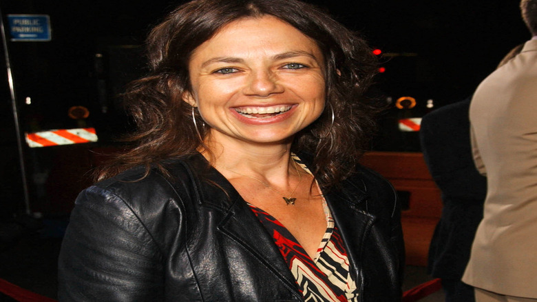 Justine Bateman smiling