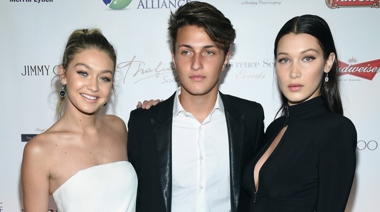 Gigi, Anwar, Bella Hadid