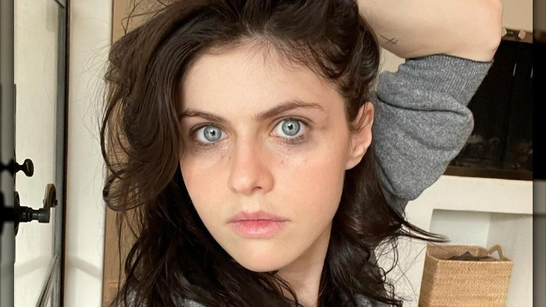 Alexandra Daddario smudged eye makeup