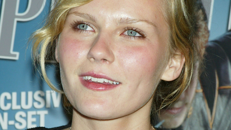 Kirsten Dunst gazing up