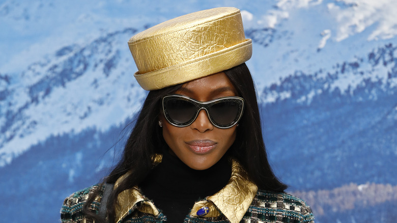 Queen Naomi with a crown