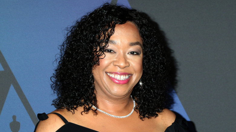 Shonda Rhimes wearing diamond necklace
