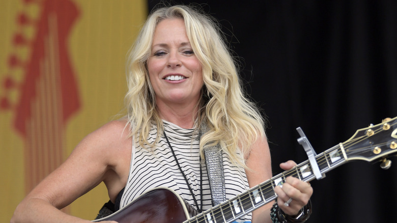Deana Carter live on stage