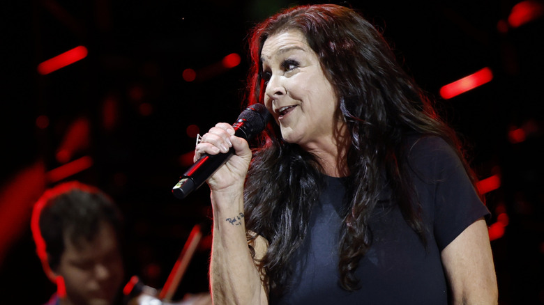 Gretchen Wilson performing at the 2024 CMA Awards