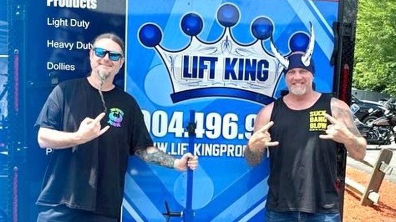 Ryan Evans Horny Mike posing at a Lift King event