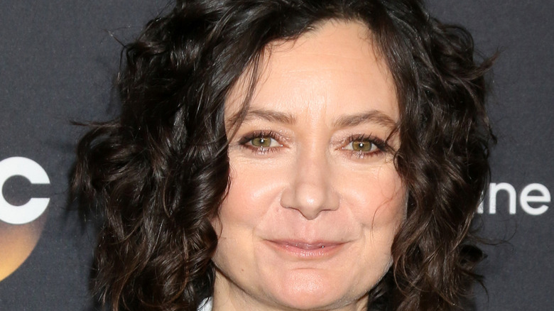 Sara Gilbert on red carpet