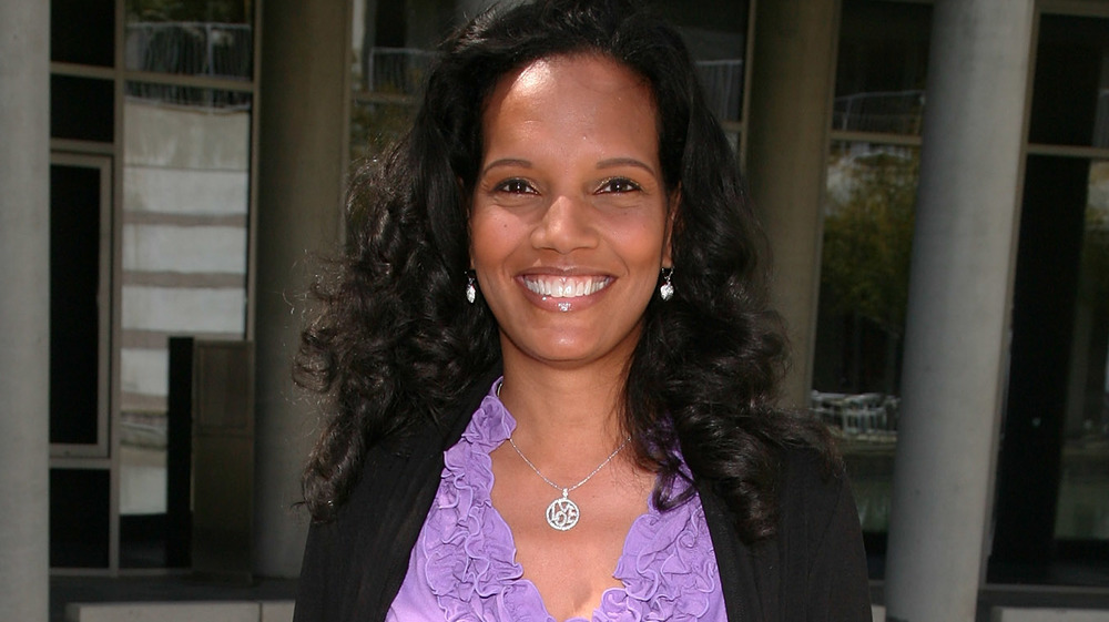 Shari Headley smiling at event