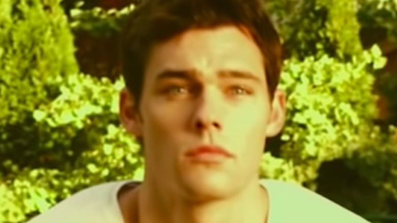 Holden Nowell in the Call Me Maybe music video