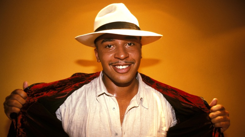 Lou Bega in red jacket