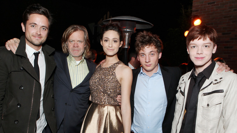 Group photo of Justin Chatwin, WIlliam H. Macy, Emmy Rossum, Jeremy Allen White, and Cameron Monaghan