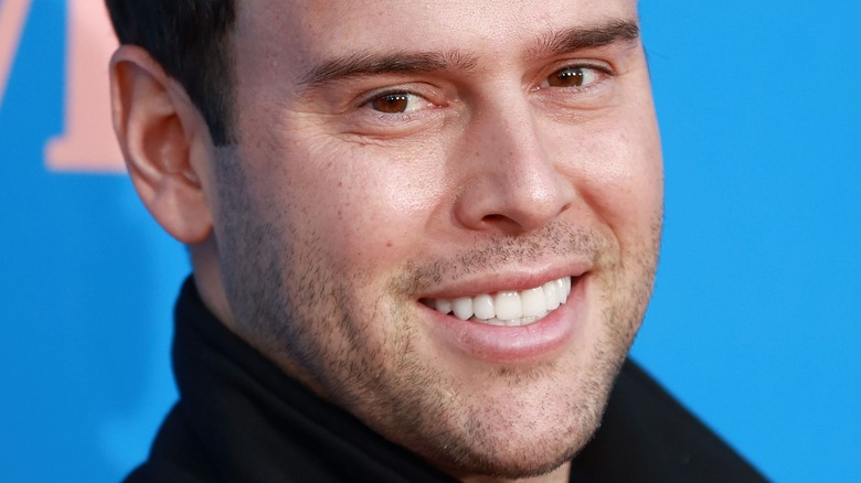 Scooter Braun smiling