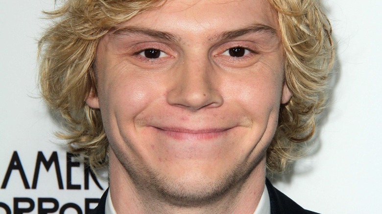 Evan Peters posing