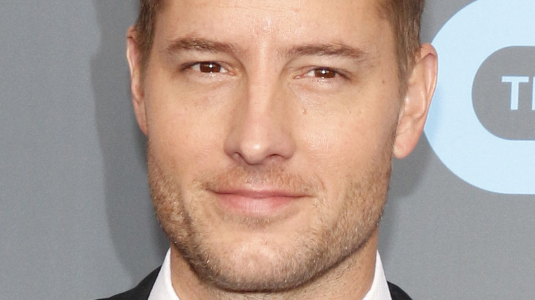 Justin Hartley smirking