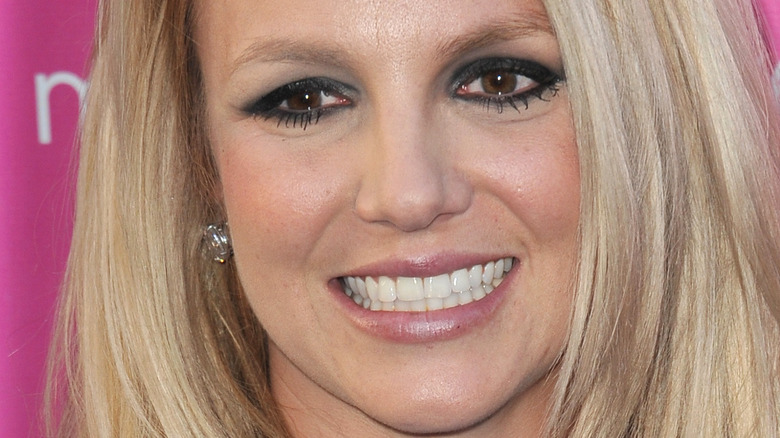 Britney Spears eye makeup