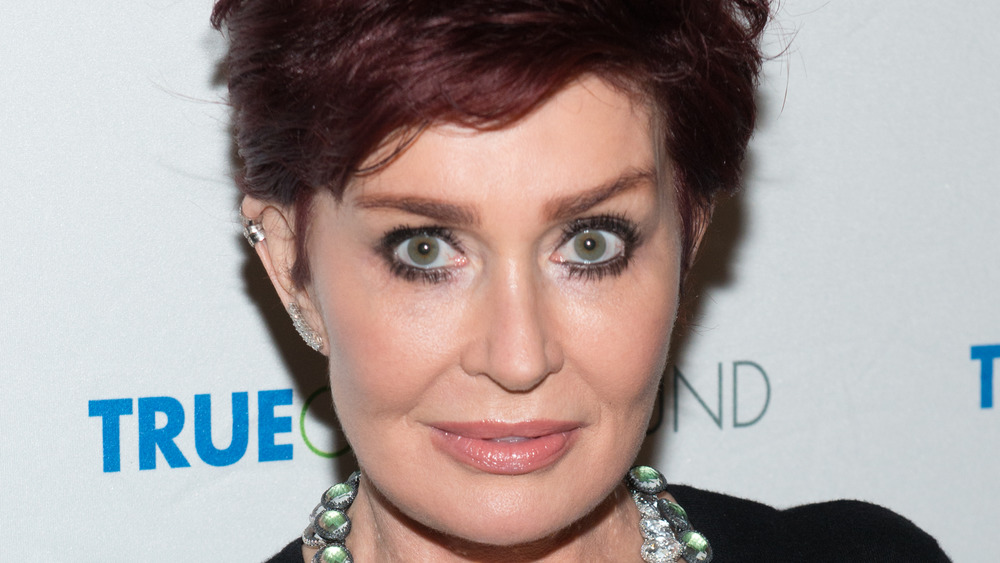 Sharon Osbourne posing 