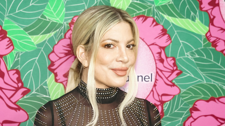 Tori Spelling smiling