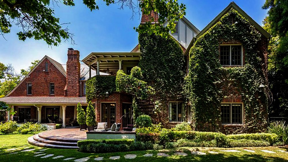 Kunal Nayyar's Hancock Park home
