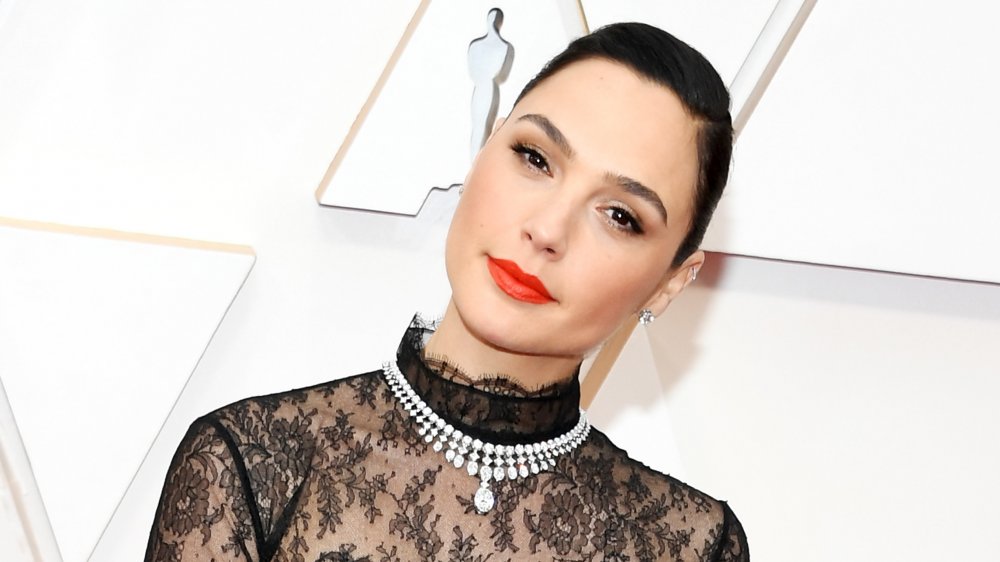 Where Does Gal Gadot Live And How Big Is Her House?
