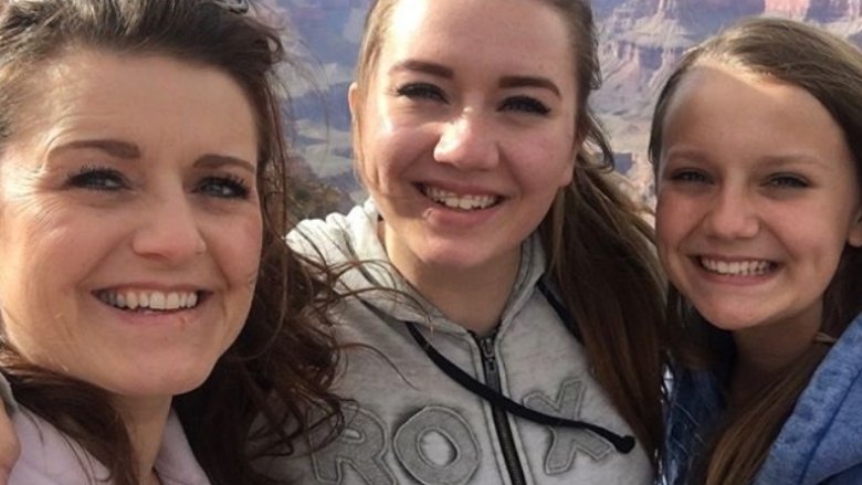 Robyn Brown with daughters Aurora and Breanna