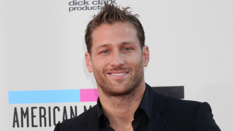 Juan Pablo Galavis poses for photos on the red carpet