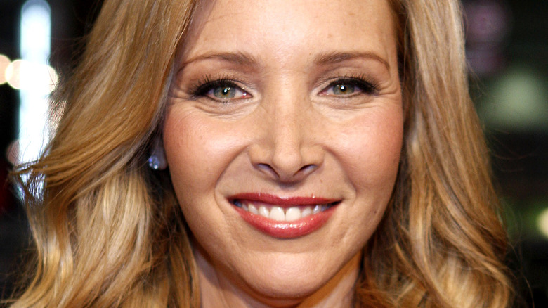 Lisa Kudrow smiling red lip