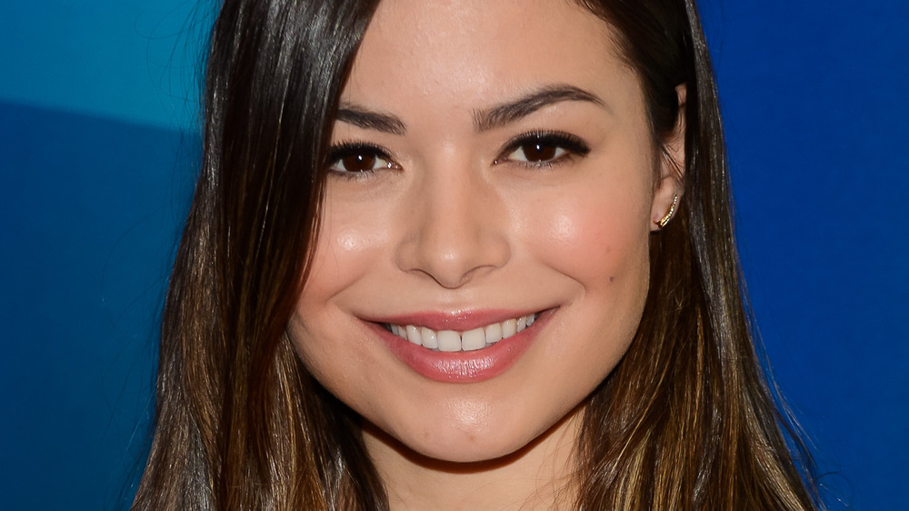 Miranda Cosgrove smiling