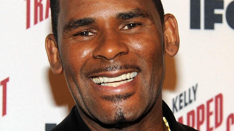 R Kelly smiling