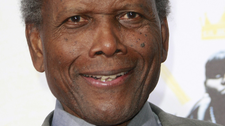 Sidney Poitier smiling in 2002