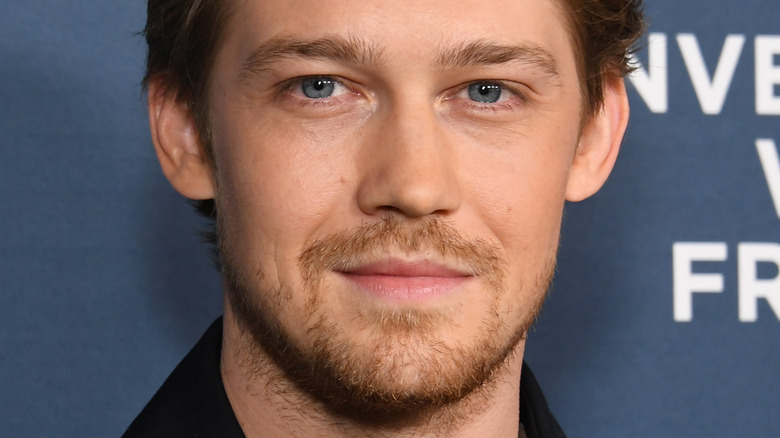 Joe Alwyn smiling