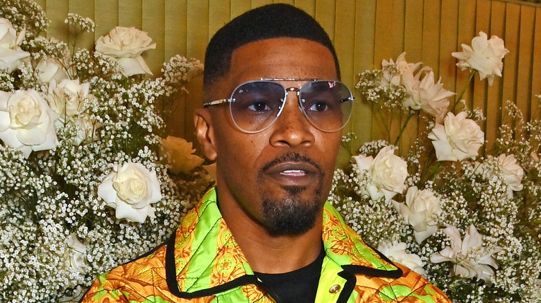 Jamie Foxx wears sunglasses in 2023