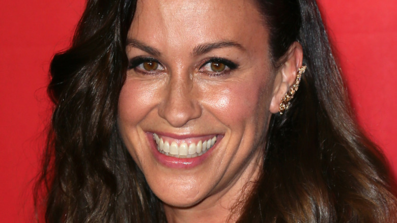 Alanis Morissette smiling