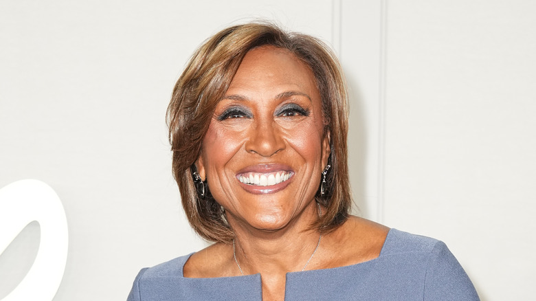 Robin Roberts on red carpet