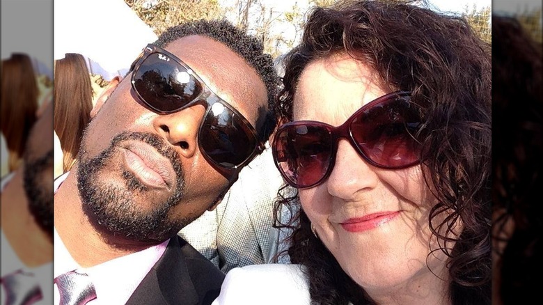 Eamonn Walker and Sandra Walker posing