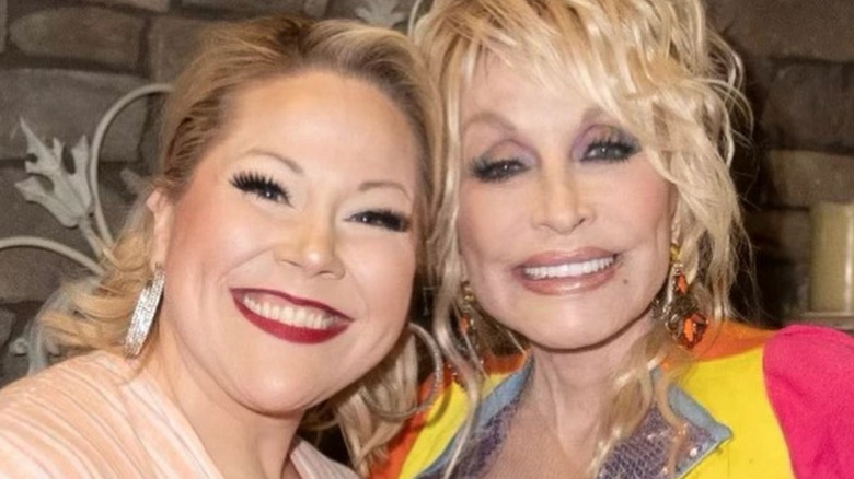 Heidi Parton and Dolly Parton pose for a photo