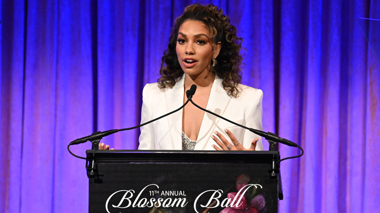 Corinne Foxx speaking