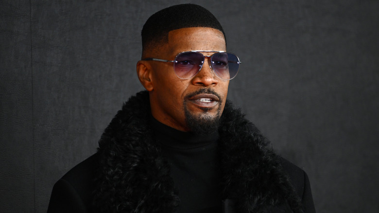 Jamie Foxx wearing sunglasses