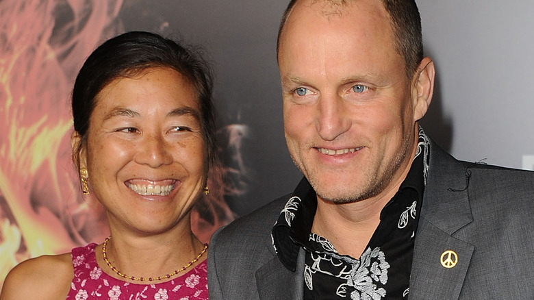 Laura Louie and Woody Harrelson posing