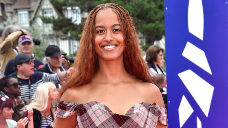 Malia Obama posing