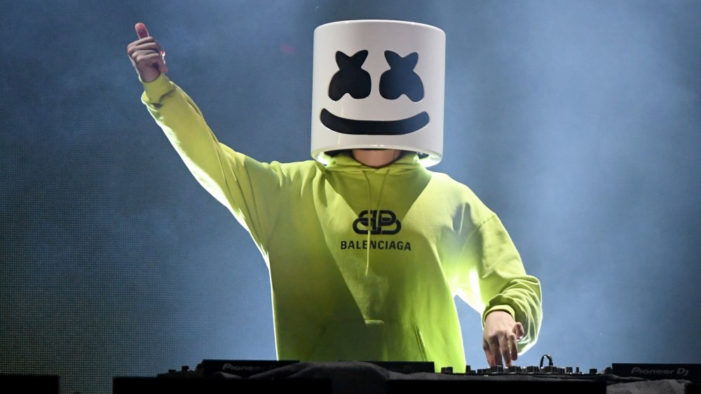 Marshmallow dj face