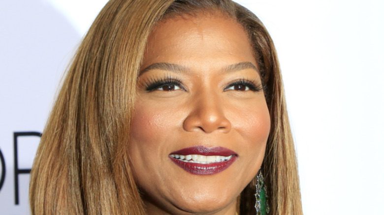 Queen Latifah smiling