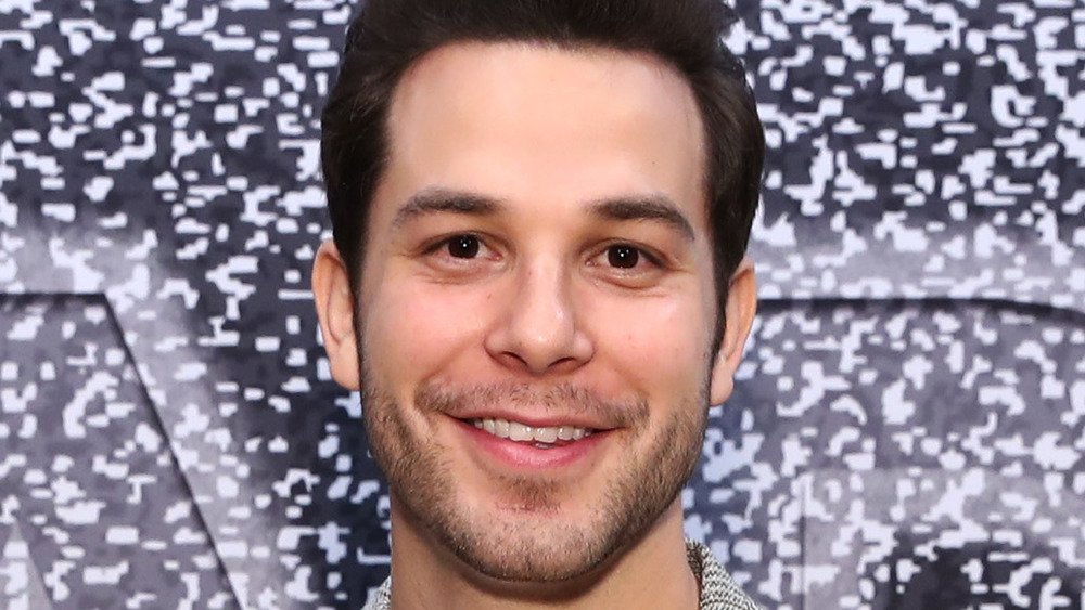 Skylar Astin in February 2020