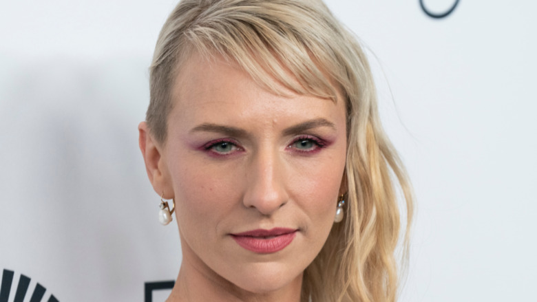 Mickey Sumner, red carpet