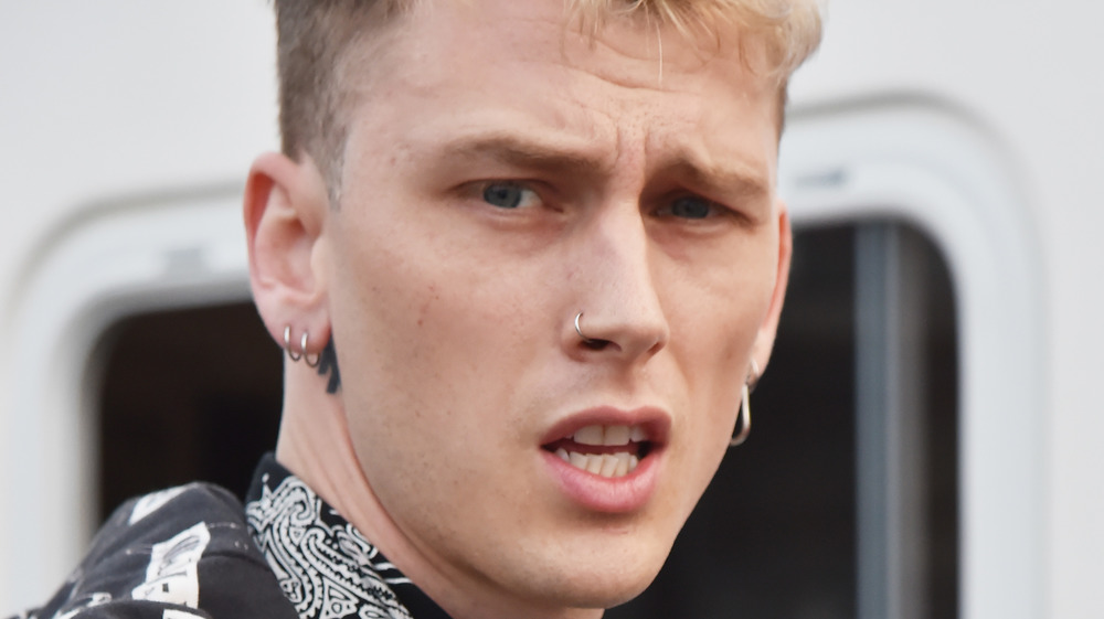 Machine Gun Kelly backstage