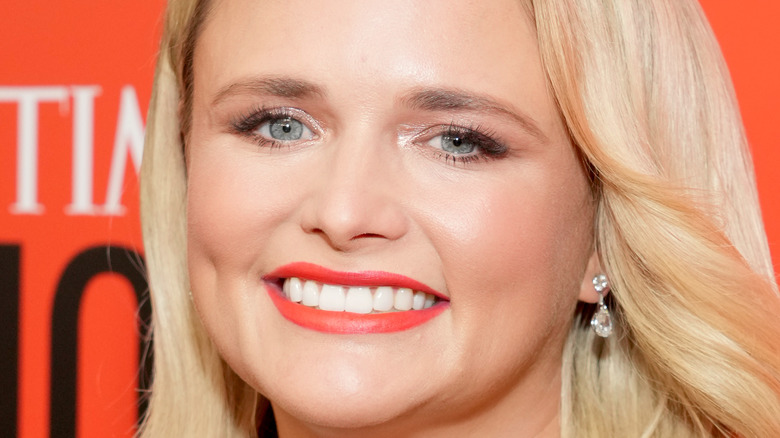 Miranda Lambert in drop earrings