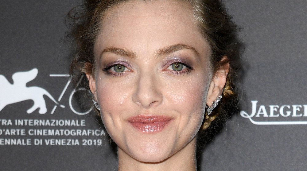 Amanda Seyfried smiling on the red carpet