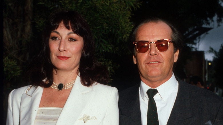 Anjelica Huston and Jack Nicholson