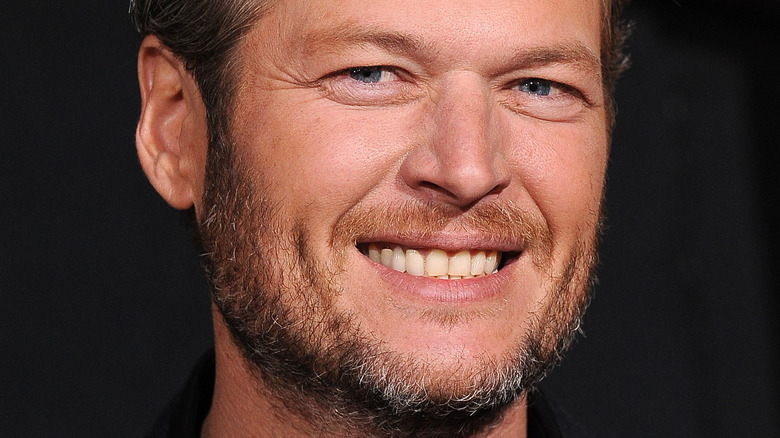 Blake Shelton smiling in 2015.