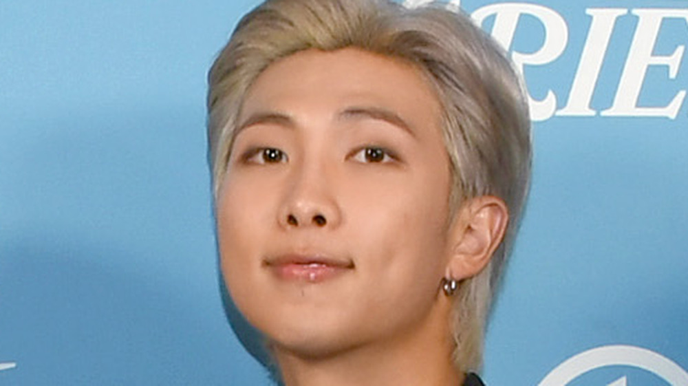 BTS' RM posing red carpet