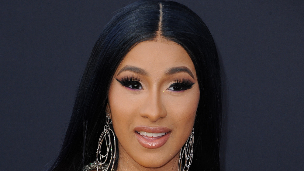 Cardi B, red carpet