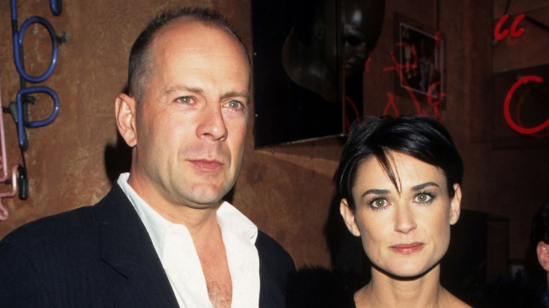 Bruce Willis Demi Moore posing